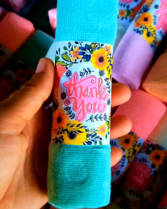 ของชำร่วย ผ้าเช็ดหน้านาโน 1ห่อ มี 50 ชิ้น ขนาด 30×30 ซม. มี2เเบบ ขายส่งสั่ง10เเพ็คเเถม1 เเพ็ค