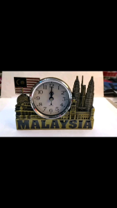 Malaysia Mounted Twin Towers Model Clock Watch Analog Home Tabletop Desk Battery Decoration Travel Souvenirs