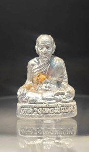 小金身 4 #Ruay Ngen Laan Looplor (Rich Million) #泰国佛牌 #龙婆帕 #百岁圣僧 #Thai Amulet #Lp Phat #Wat Huay Duan #BE2565