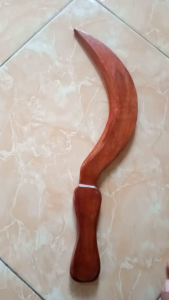 CELURIT KAYU MAINAN peragaan latihan BELADIRI/celurit kayu mainan