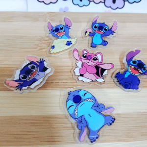 卡通动漫史迪奇亚克力胸针 书包包笔盒服饰背包帽子挂件 别针徽章配件 Sticth Cartoon Brooch Acrylic Badge Pin Diy Decoration School Pencil Case Bag Hat Hiasan Beg Topi Kerongsang Budak XZ53