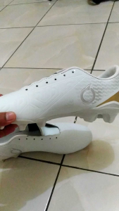 Sepatu Bola Ukuran 33-43: Pilihan Terbaik untuk Anak Laki-laki & Dewasa Ortuseight