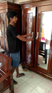 lemari pakaian jati 3 pintu ful ukir
