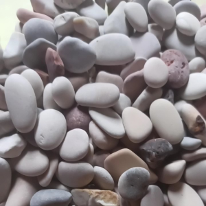 Batu Panca Warna Hiasan Taman dan Akuarium Kemasan 1 kg