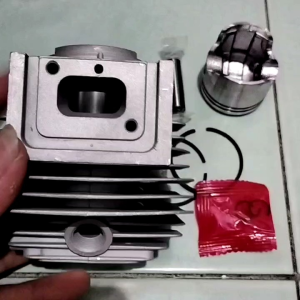 Cylinder Block Assy KRISBOW  CG430 Boringan Komplit Mesin Potong Rumput 2 Tak KRISBOW BG430 40MM