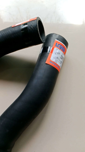 SELANG RADIATOR MITSHUBTSHI KUDA BENSIN 16CC ATAS BAWAH