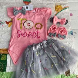 BAJU BAYI Perempuan 0 6 bulan SEtelan Jumper Love baju bayi anak cewek Akikah PEsta Formal Pakaian bayi perempuan cewek Newborn baru lahir SET tutu murah untuk bayi lucu Kekenian 1 paket Korea gemes Rok tille lapis 2 umur 1 2 3 4 5 6 bulan Rok tutu viral