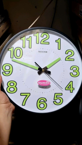 Jam dinding glow in the dark 35cm jumbo sweep silent