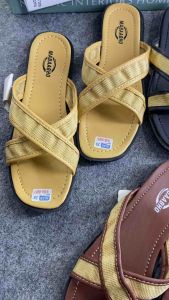 Sandal Flat Wanita Marrie Basic Slippers