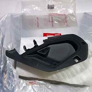 Lid Tutup Laci Engsel Dalam Base Inner Pocket ADV 150 & ADV 160