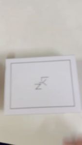 ของวันเกิด หมอนหมอน กระเป๋าสตางค์ใบสั้น กระดุมปิดใหญ่ LYN 5 สี น้ำ มี ป้ายราคา ถุงผ้า และ กล่อง ชุดของขวัญ รวมถุงกระดาษ และ ผูกริบบิ้น