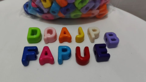 250grams (est.95pcs) Letter Beads Solid Color 22mm Large Hole ABC Beads DIY Name Bracelet & Keychain Beads Craft Supplies