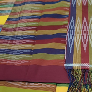 Songket Harungguan Tenunan ATBM: Bahan Berkualitas Tinggi & Desain Elegan
