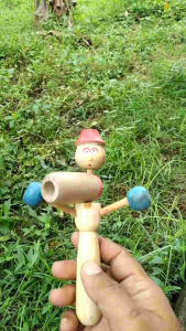 Mainan tradisional etek etek kayu model Pinokio mainan jadul anak