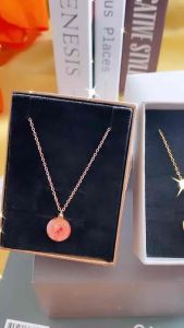 Kalung Titanium Liontin Koin CXB404: Kalung Titanium Kualitas Tinggi untuk Acara