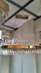 Goodjayalighting lampu Gantung Minimalis Modern Import 35x85 cm Besi & Crystal Bolam Kaca Strip LED Tiga Warna Desain Elegan Fungsionalitas Terbaik