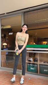 กางเกงยีนส์ทรงบอยจับจีบหน้า ไม่ยืด