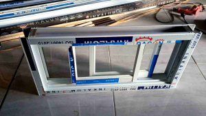 jendela sleding model ornamen