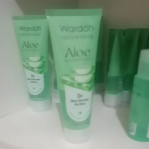 Wardah Nature Daily Aloe Hydramild Multifunction Gel 100 ml