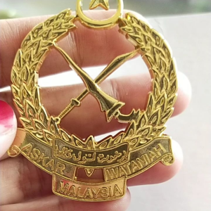CAP BADGE ASKAR WATANIAH / RAW