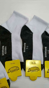 ถุงเท้านักเรียนสีขาวพื้นเทาเนื้อผ้าดี น่านู้ สบายยืด สินค้าพร้อมส่งทุกไซส์จ้า