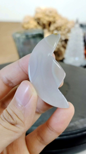 Natural Brazil Agate Crystal Moon Shape MA01