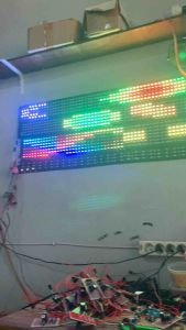 Strobo Lampu Kaca Variasi 5 Baris LED dengan Modul WiFi