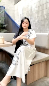 Daster Lowo Gendhis Motif Bunga Rayon Shantung Busui