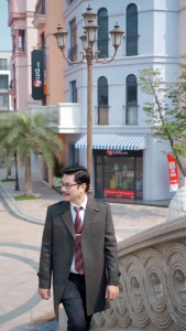 Áo măng tô trung niên Tuấn Phong với chất vải dạ nhập khẩu Hàn Quốc thiết ké áo 3 cúc cổ bẻ chữ V