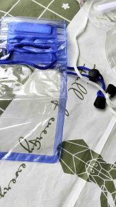 Aksesoris Pelindung HP: Pelindung Air XL & Kantong HP