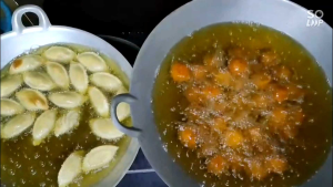 Nanis Cucur Badak Frozen 8pcs 300gm [Delivery Outside Klang Valley]