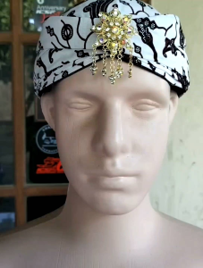 Bros Blangkon model trap