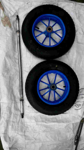 roda buat gerobak /teroli= 1 set +as 20mm=2cm dan ban 2 pic. BAN BARU SEMUA