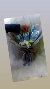 Buket 10 lembar/u*ang/kado ultah/anniversary/boneka/wedding/snack/buket murah/buket uang jumbo/hadiah wedding/kado cewek/buket bunga aestetik/buket jumbo/tangerang/jakarta