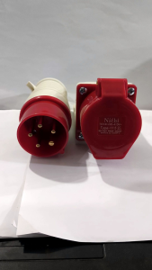 Nichi Stop kontak 3 Pas 5 pin 16A / stop kontak surface mounting 3 Pas 5 pin 16A industrial plug