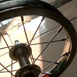 pelek sepeda 12 in depan