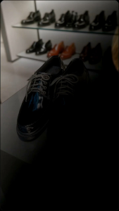 sepatu pantofel tali hitam glossy kerja kantor wisuda pernikahan