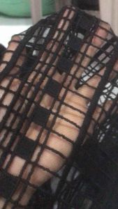 Vải ren chỉ hoạ tiết sọc caro màu đen mềm đẹp(khổ 1m4)may đầm váy áo kiểu đầm bodythiết kế thời trang