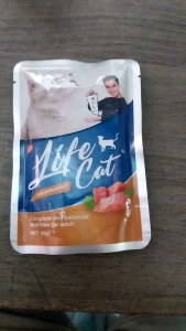 Life Cat Pouch Salmon Adult 85gr Untuk Kucing Dewasa