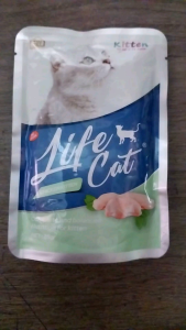 Life Cat Pouch Chicken Kitten 85gr Untuk Anak Kucing Usia 1 s.d 12 Bulan