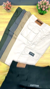 Celana Pendek Pria Cargo: Ukuran & Warna Beragam