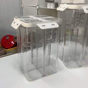 Multipurpose 4 Grids Transparent Sealed Food Storage Containers Portable Grain Storage Box