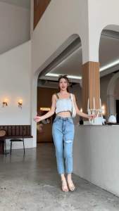 กางเกงยีนส์ทรงบอย เอวสูงแต่งขาด งานป้ายpunny jeans