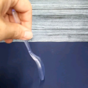 Sendok Makan Plastik Tirta Bening / Higienis Premium BENING ANTI PATAH 1 pack isi 25 pcs... Bahan KOKOH / KUAT dan ANTI PECAH