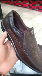 SEPATU MODEL SANTAI UNTUK PRIA DEWASA