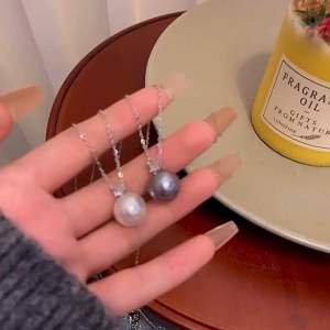 สร้อยคอผู้หญิง | สร้อยคอไข่มูก | สวยหรูหราไฮโซ | เครื่องประดับแฟชั่น | ไข่มูกมีสีเทาสีขาว | พร้อมส่งจากไทย