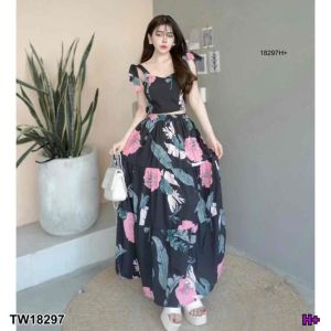 18297 Set 2 ชิ้น เสื้อครอป สายเดี่ยวผูกไหล่ 2 ข้างพิมพ์ลายใบไม้ อกเสริมฟองน้ำ หลังสม็อค + กระโปรงยาว สวิงสวย มีซับด้านใน