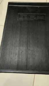 KARPET LEMBARAN TRD PERSEGI ALAS KAKI SEMUA JENIS MOBIL/UNIVERSAL HARGA PER 1 LEMBAR