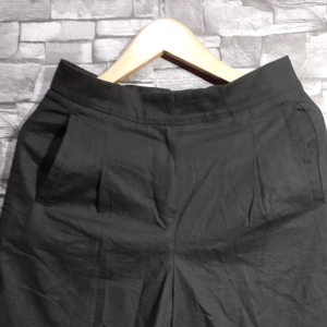 Celana Pendek Cewek Second Import (Kode E 25)