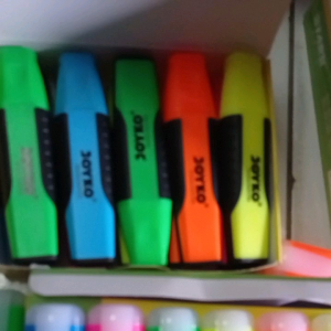 STABILO HIGHLIGHTER / PENANDA WARNA MERK JOYKO-ESCO